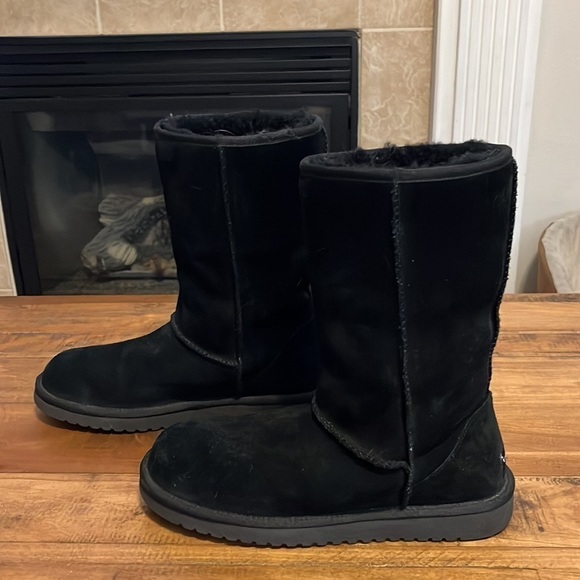 UGG Koolaburra black boots, size 10 - Picture 3 of 10